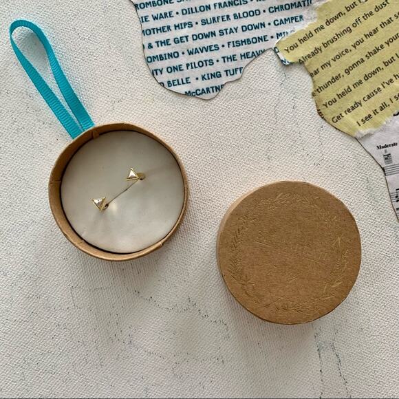 Shiraleah | Ophelia Gold Tone & White Marbled Adjustable Size 7 Ring - Picture 4 of 8